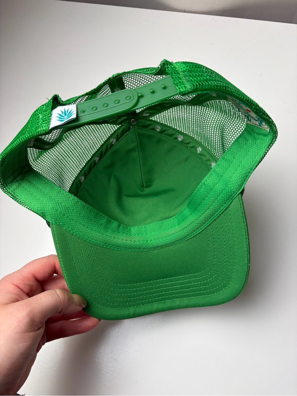 Sendero Provisions Green Cowboy Hat Trucker Snapback - Picture 4 of 5